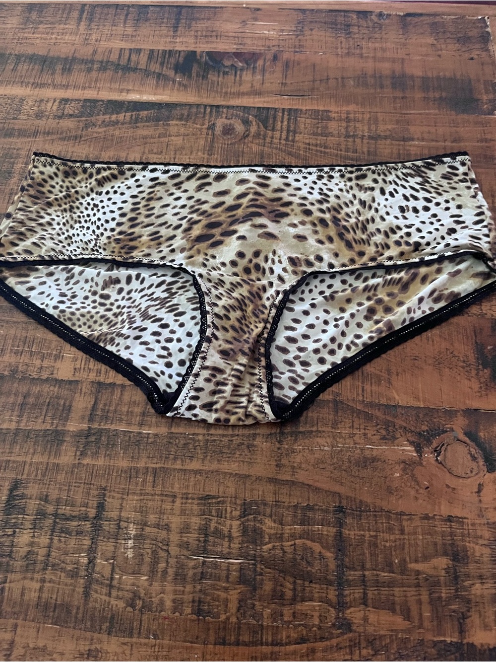 Vintage Natori Leopard Print Hipster Briefs - Size M